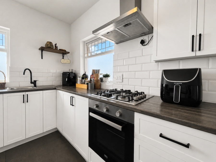 2 Bedroom Property for Sale in Wynberg Upper Western Cape